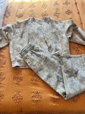 Camo sweatsuit